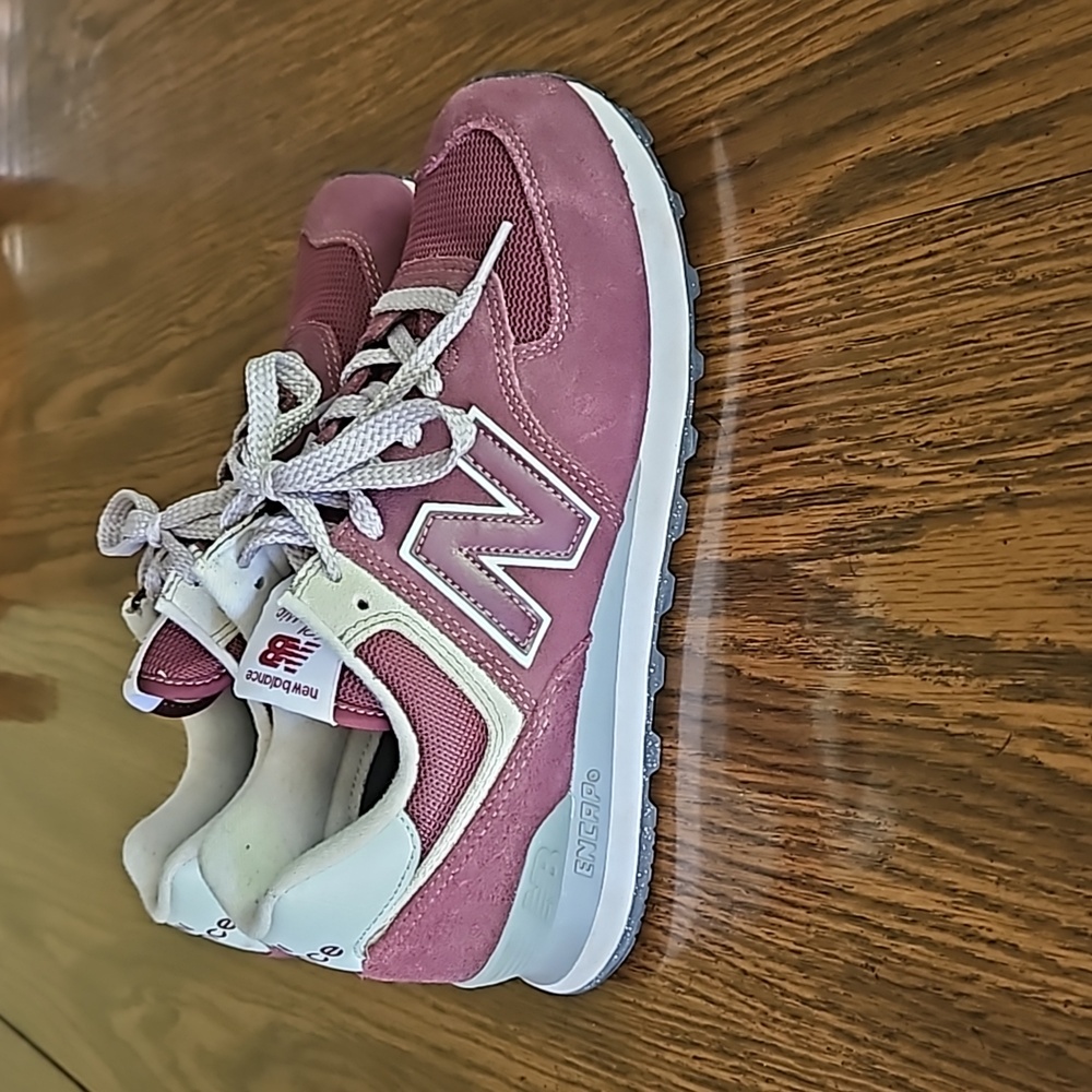 Women's 574 Core New Balance Shoe
